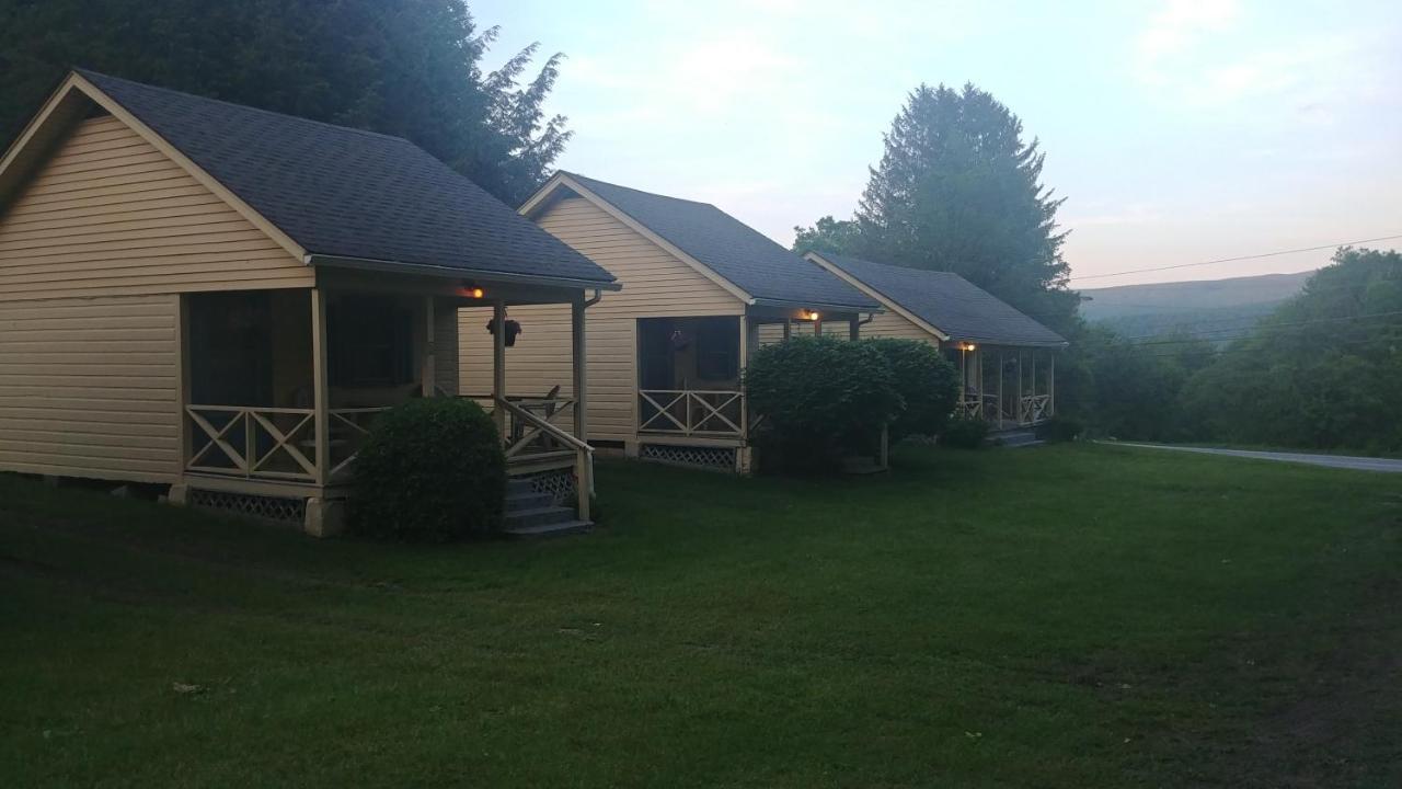 Serenity Motel Shaftsbury Bagian luar foto