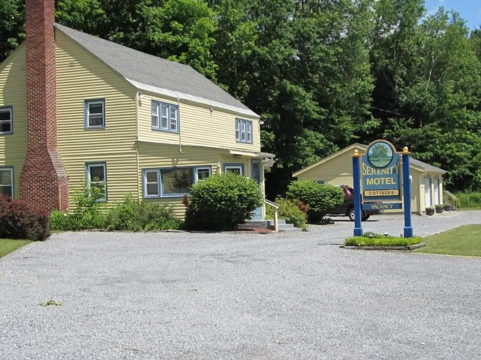 Serenity Motel Shaftsbury Bagian luar foto
