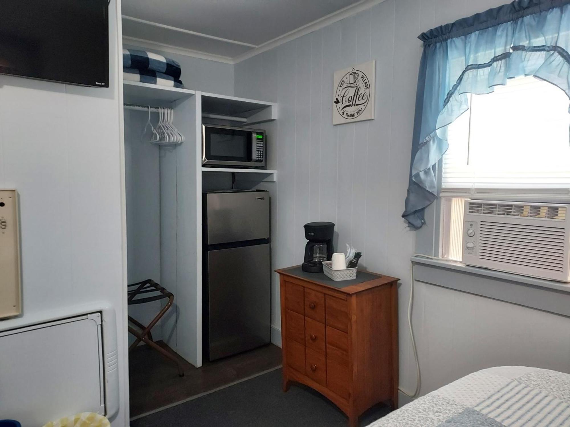 Serenity Motel Shaftsbury Bagian luar foto