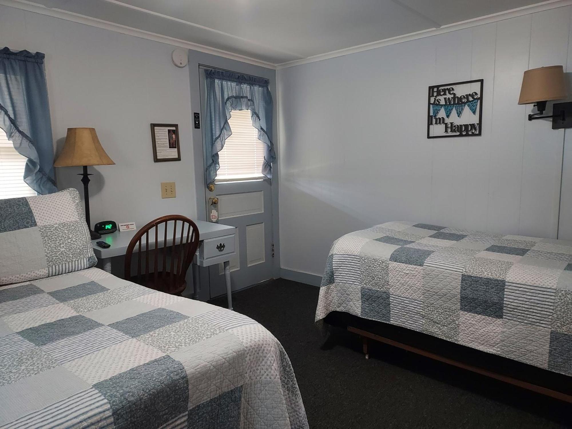 Serenity Motel Shaftsbury Bagian luar foto