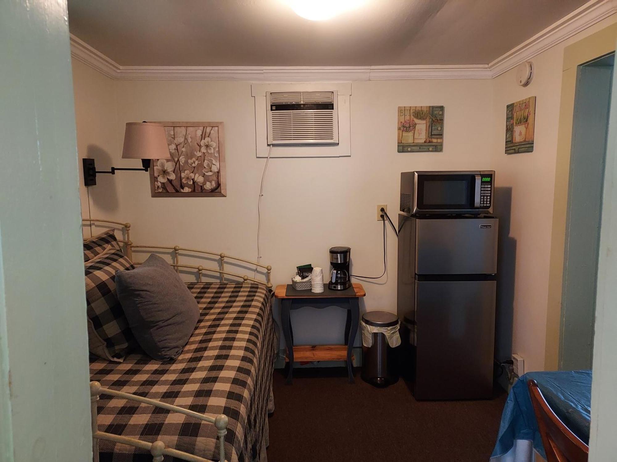 Serenity Motel Shaftsbury Bagian luar foto