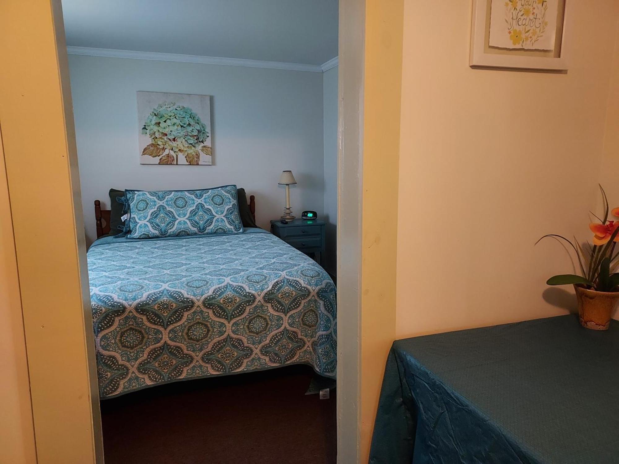 Serenity Motel Shaftsbury Bagian luar foto