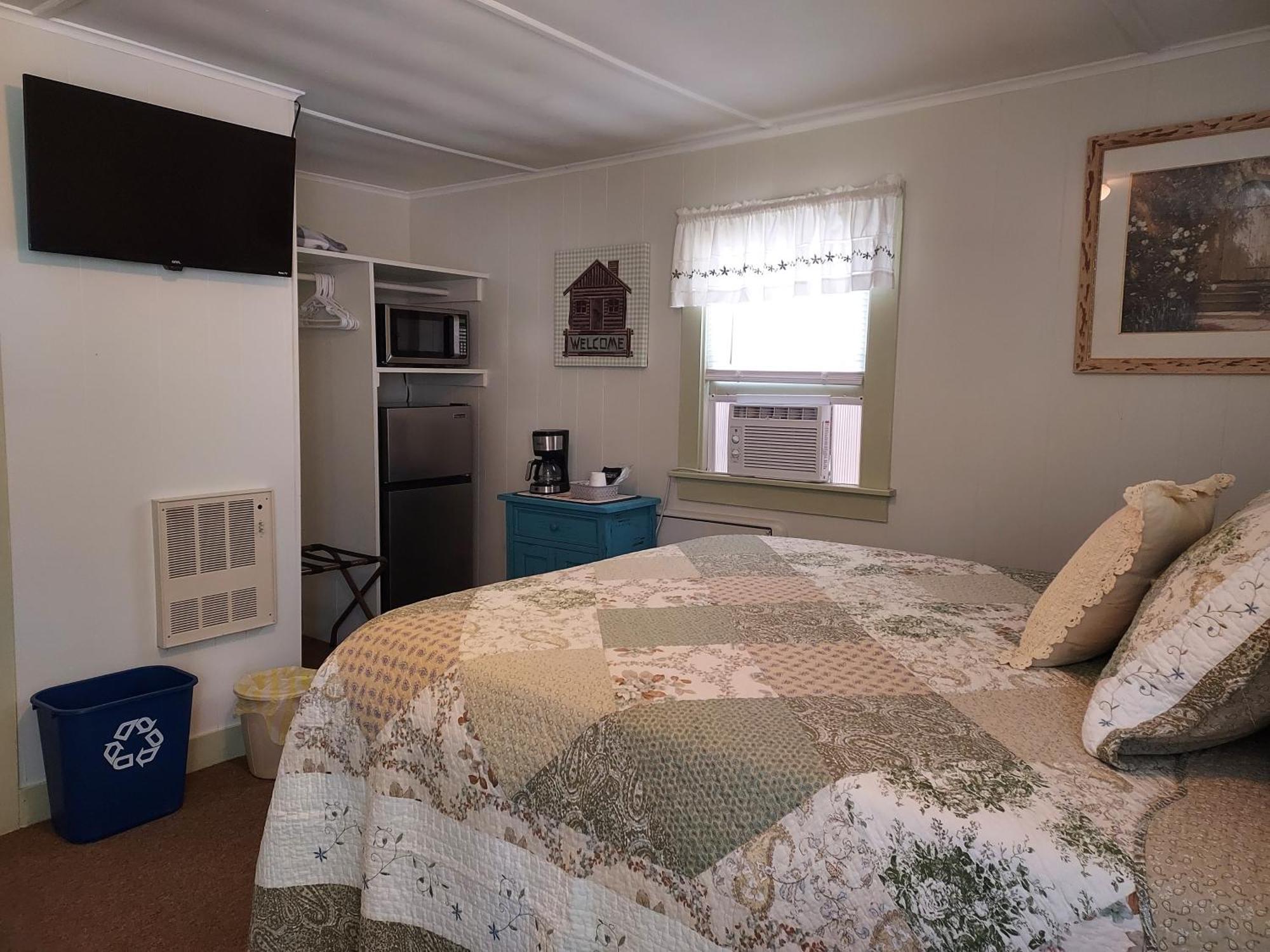 Serenity Motel Shaftsbury Bagian luar foto